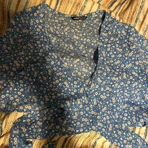 Shien floral tie blouse size large